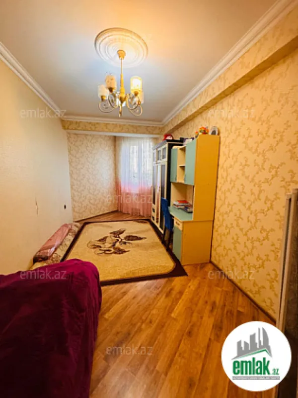 Satılır 4 otaqlı yeni tikili 140 m²