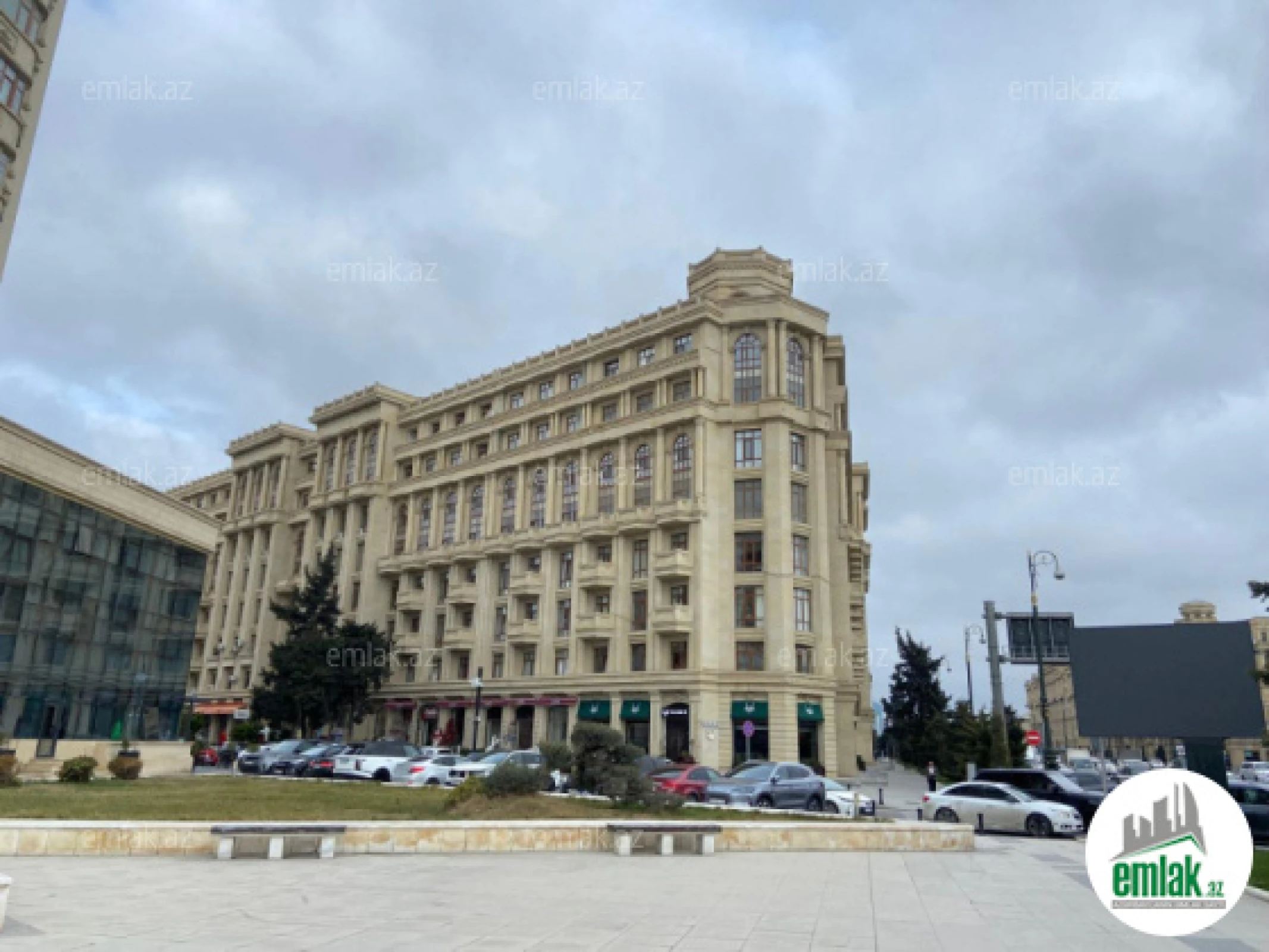 Satılır 2 otaqlı yeni tikili 90 m²