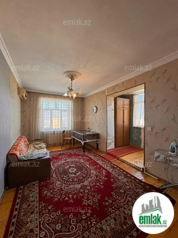 Satılır 2 otaqlı köhnə tikili 65 m²