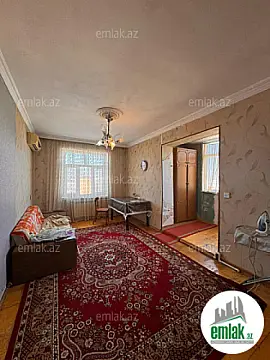 Satılır 2 otaqlı köhnə tikili 65 m²