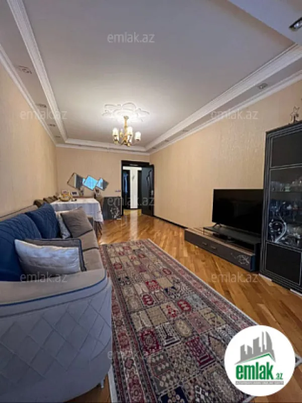 Satılır 3 otaqlı köhnə tikili 90 m²