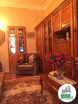 Satılır 2 otaqlı köhnə tikili 55 m² — Bakı, İçərişəhər 2 otaq 55.00 m²