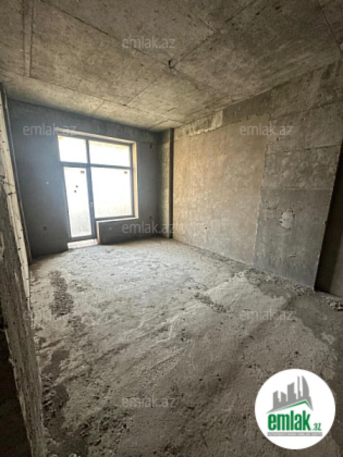 Satılır 4 otaqlı yeni tikili 220 m²