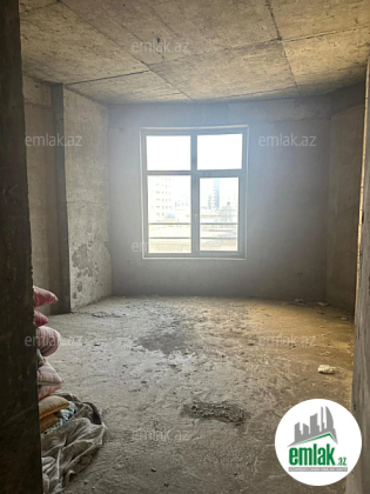 Satılır 4 otaqlı yeni tikili 220 m²