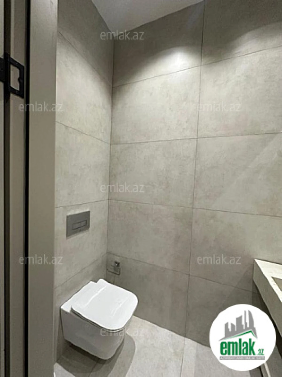 Satılır 3 otaqlı yeni tikili 140 m²