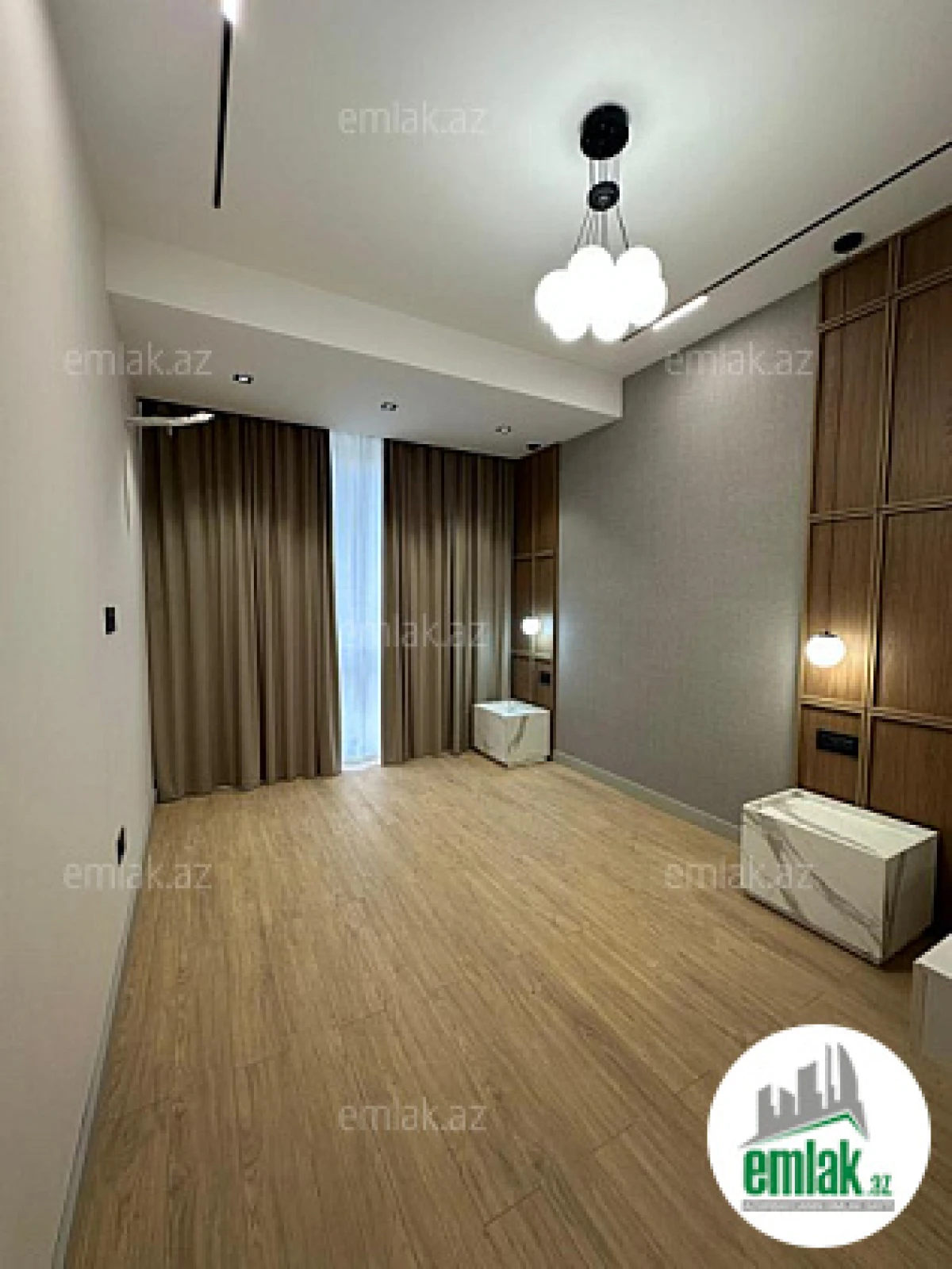 Satılır 3 otaqlı yeni tikili 140 m²