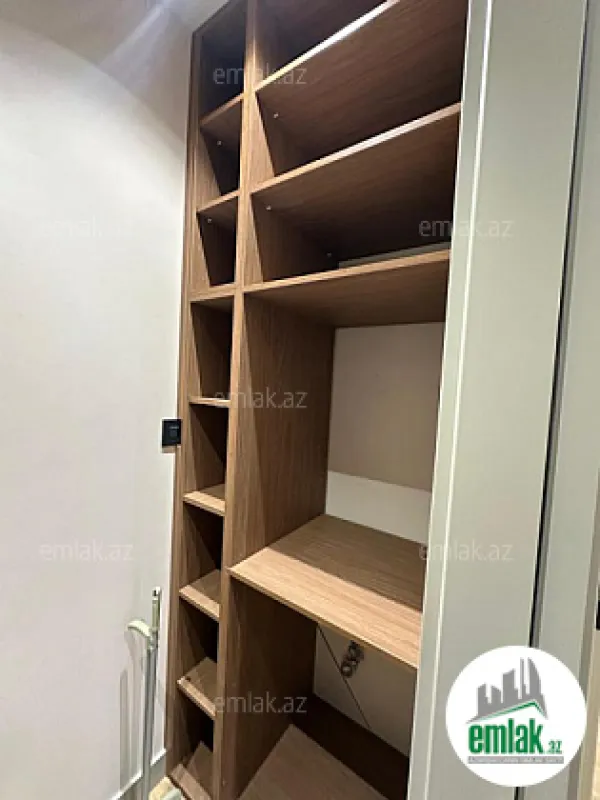 Satılır 3 otaqlı yeni tikili 140 m²