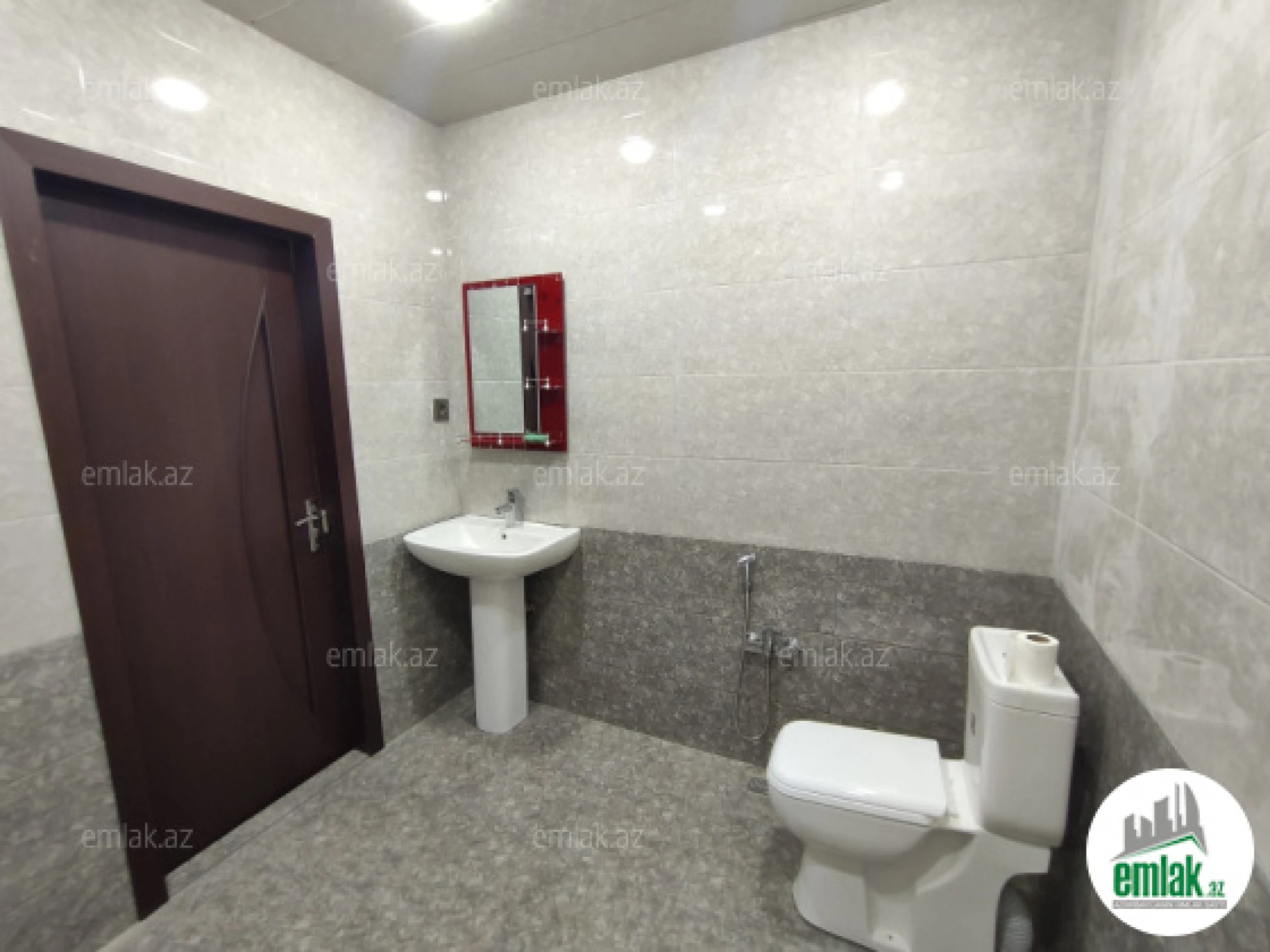 Satılır 3 otaqlı yeni tikili 115 m²