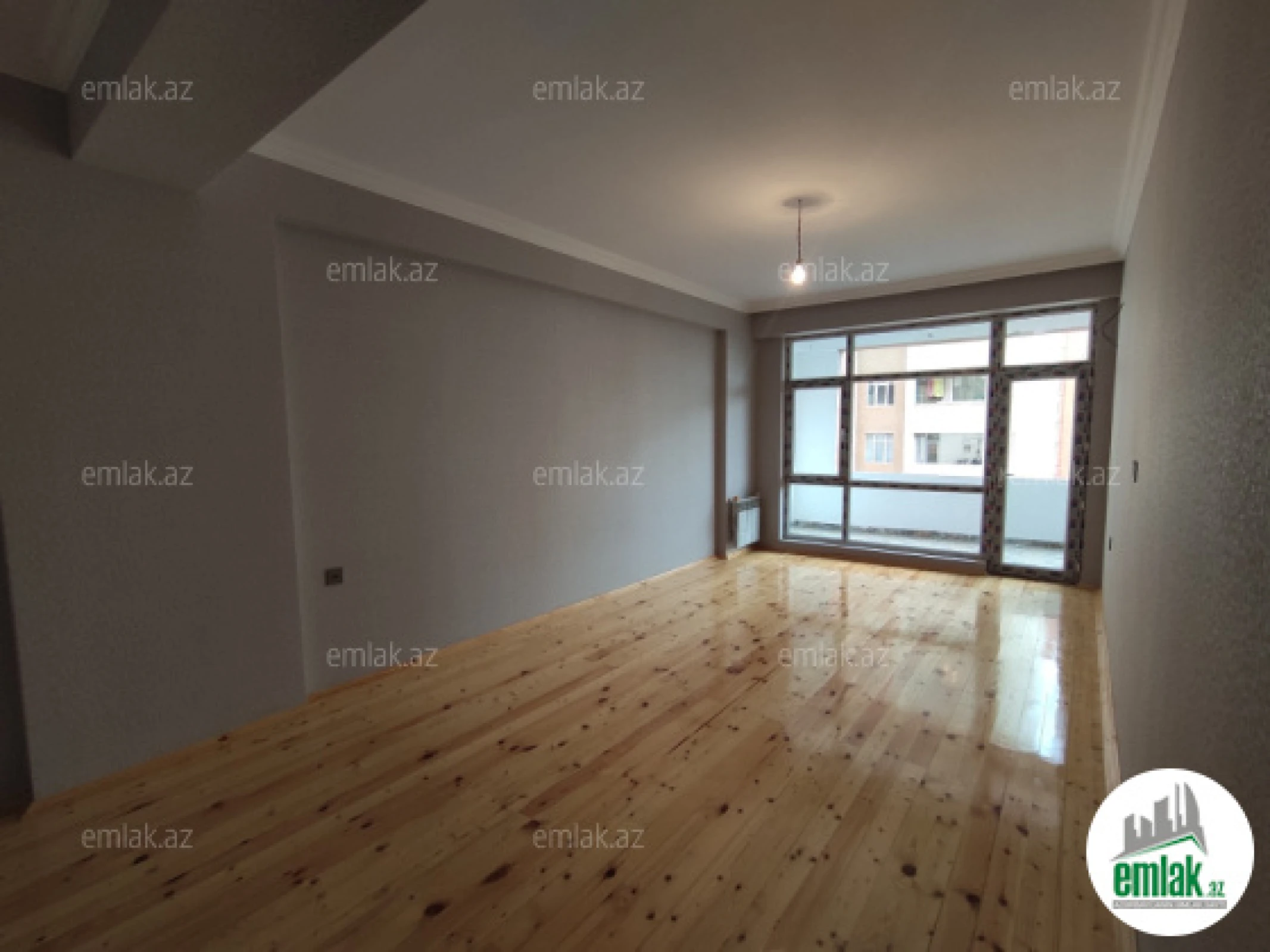 Satılır 3 otaqlı yeni tikili 115 m²