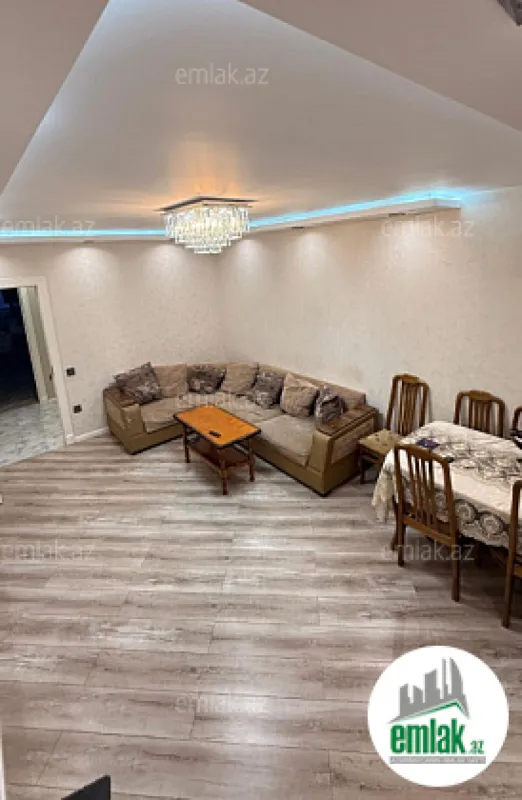 Satılır 3 otaqlı köhnə tikili 85 m²