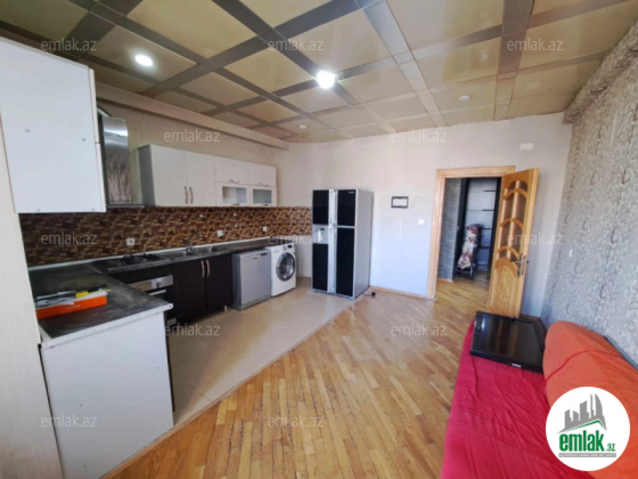 Satılır 3 otaqlı yeni tikili 140 m²