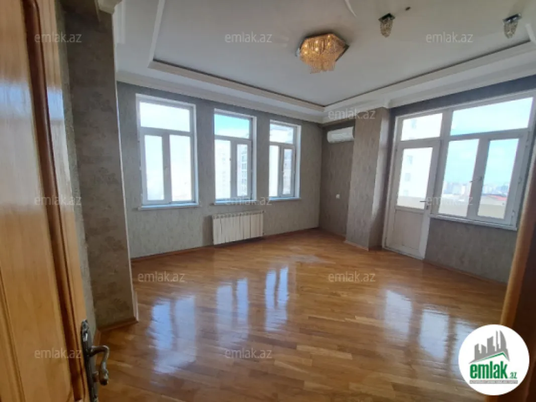 Satılır 3 otaqlı yeni tikili 140 m²