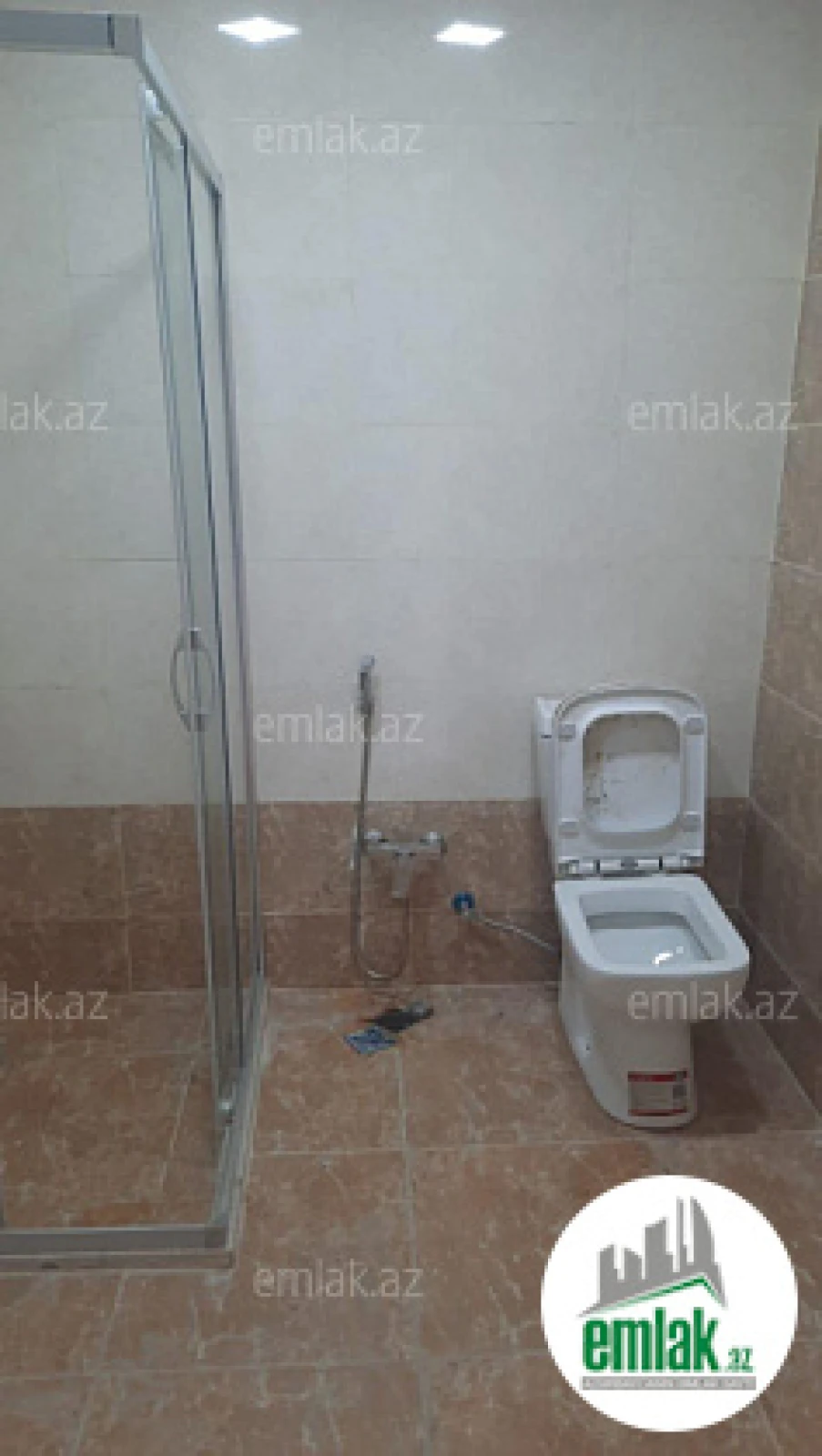 Satılır 3 otaqlı yeni tikili 126 m²