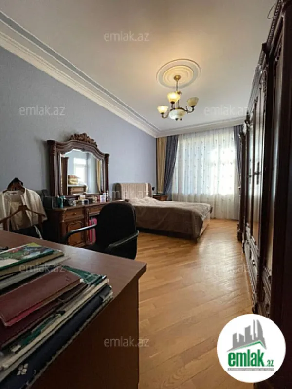 Satılır 3 otaqlı yeni tikili 145 m²