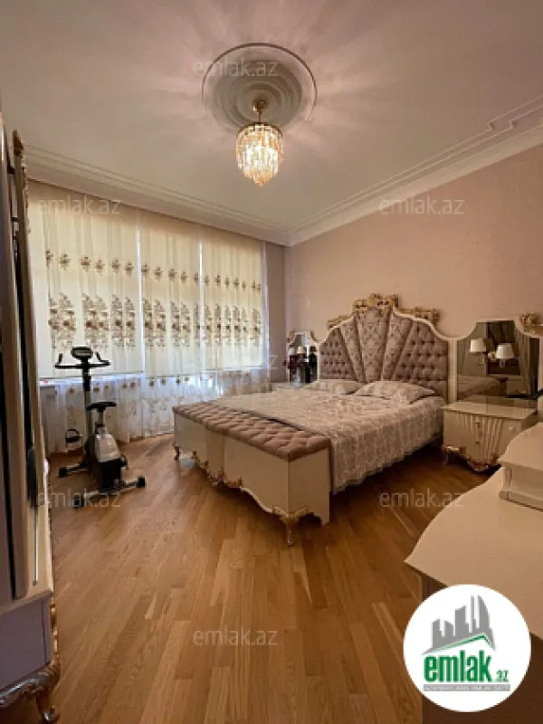 Satılır 3 otaqlı yeni tikili 145 m²