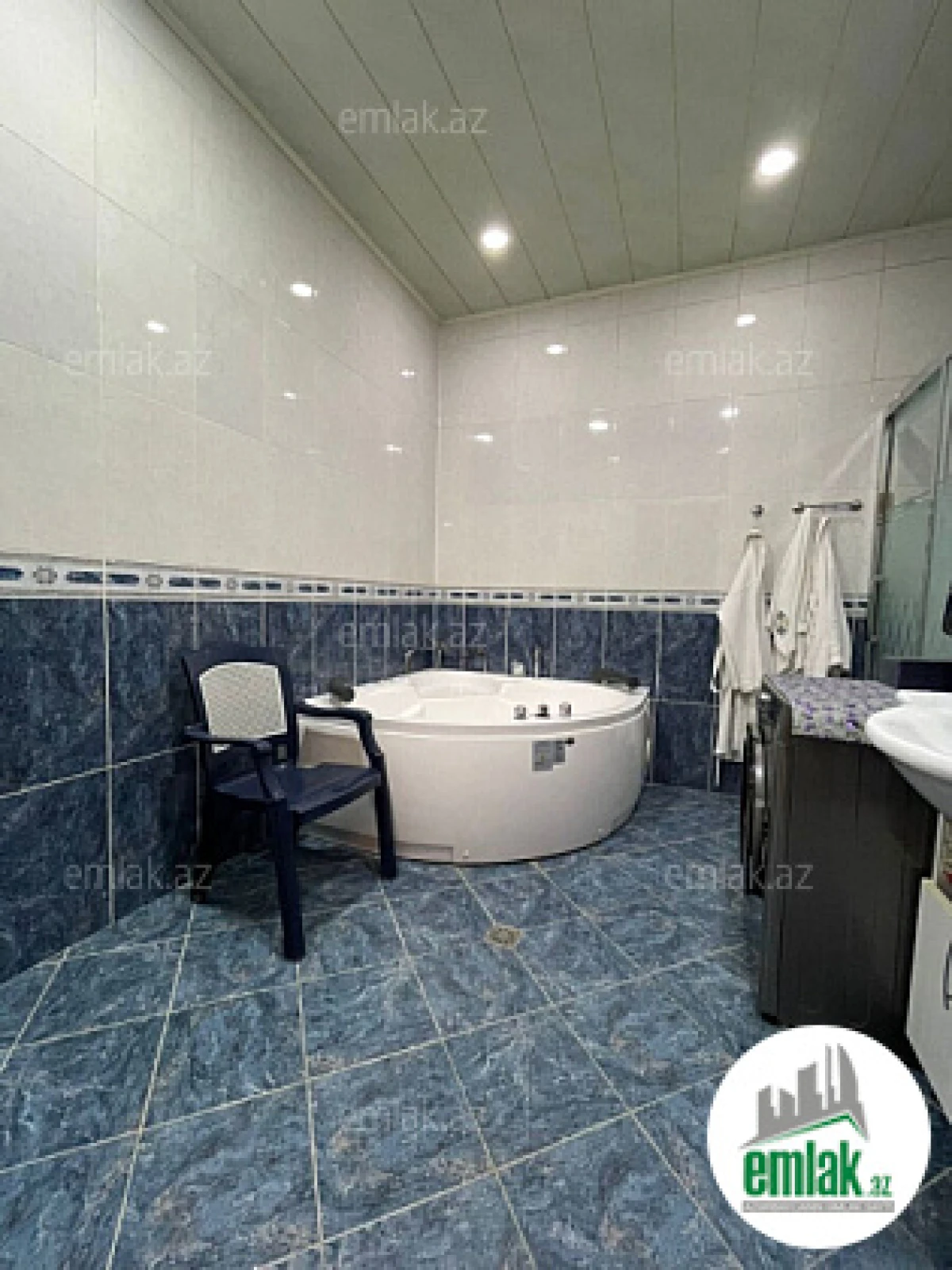 Satılır 3 otaqlı yeni tikili 145 m²