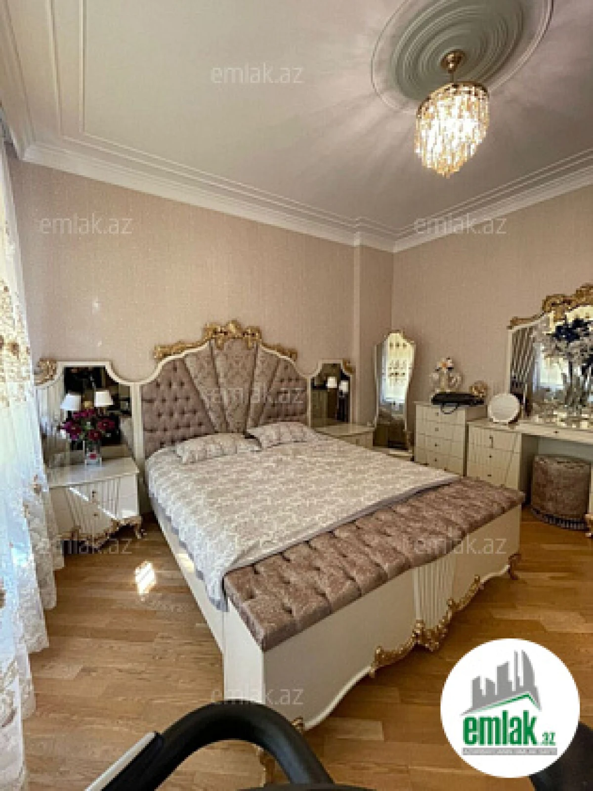 Satılır 3 otaqlı yeni tikili 145 m²