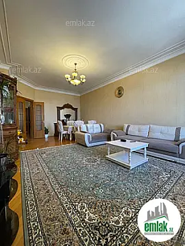 Satılır 3 otaqlı yeni tikili 145 m²
