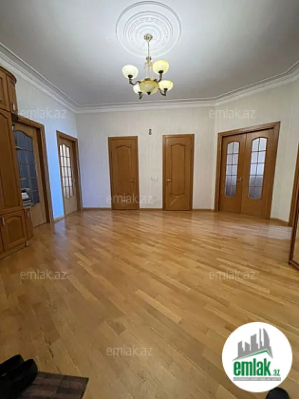 Satılır 3 otaqlı yeni tikili 145 m²