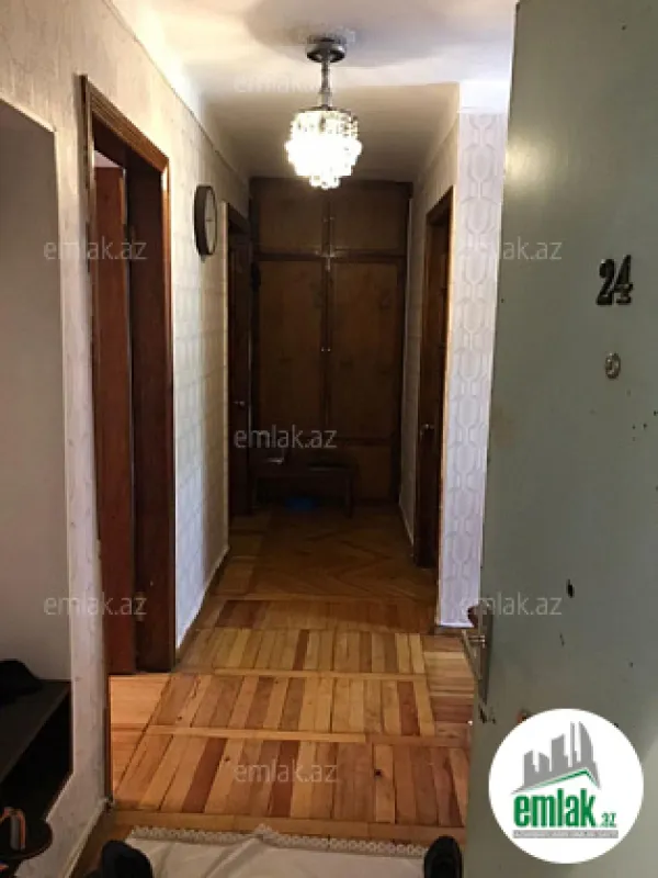 Satılır 3 otaqlı köhnə tikili 75 m²