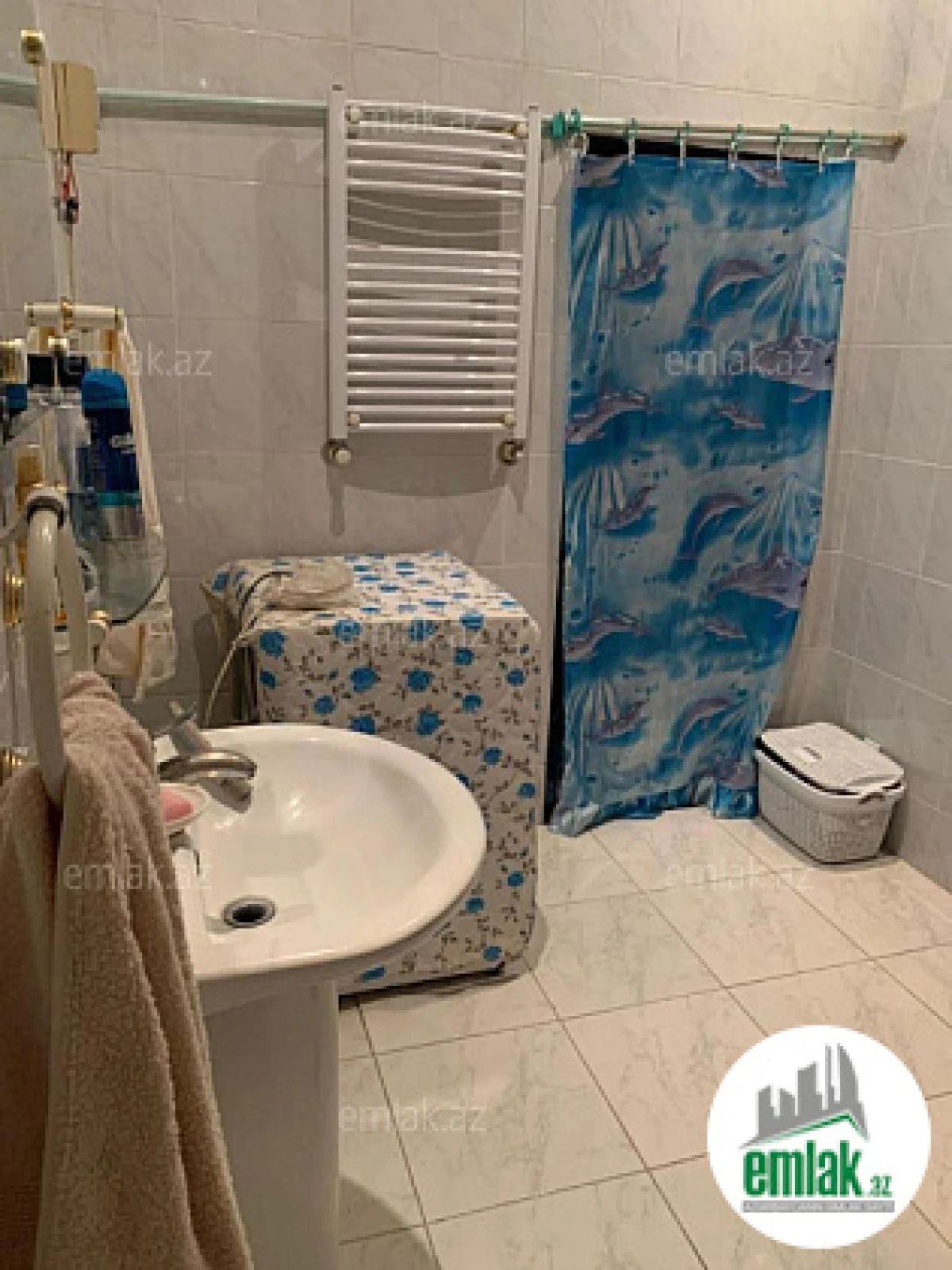 Satılır 8 otaqlı mənzil 285 m²