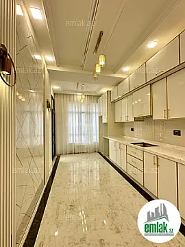 Satılır 2 otaqlı yeni tikili 90 m²