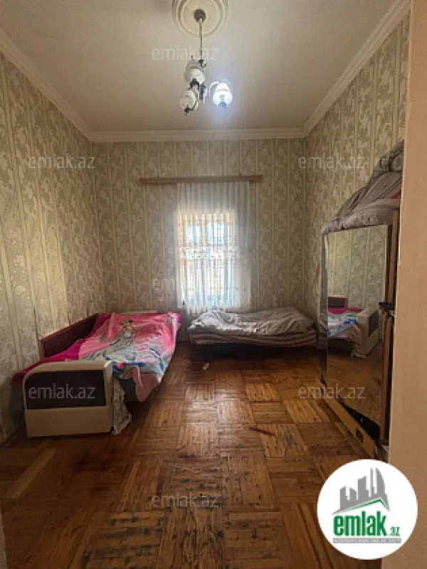 Satılır 2 otaqlı köhnə tikili 44 m²
