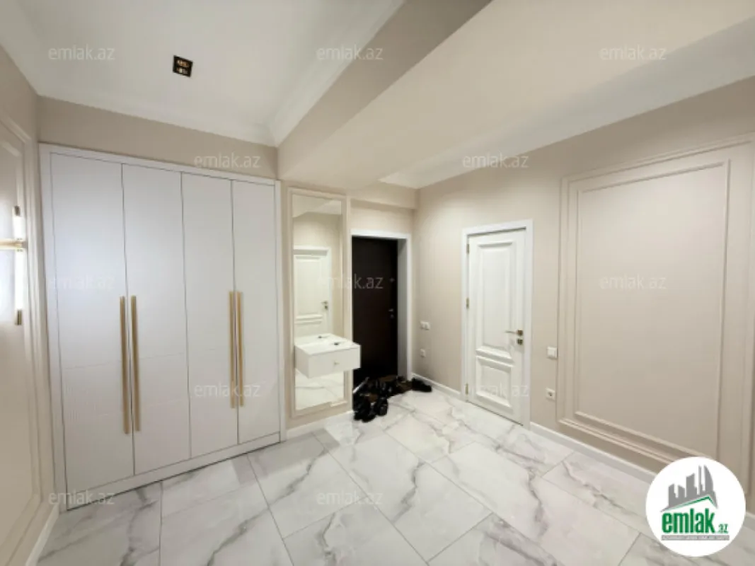 Satılır 3 otaqlı yeni tikili 136 m²