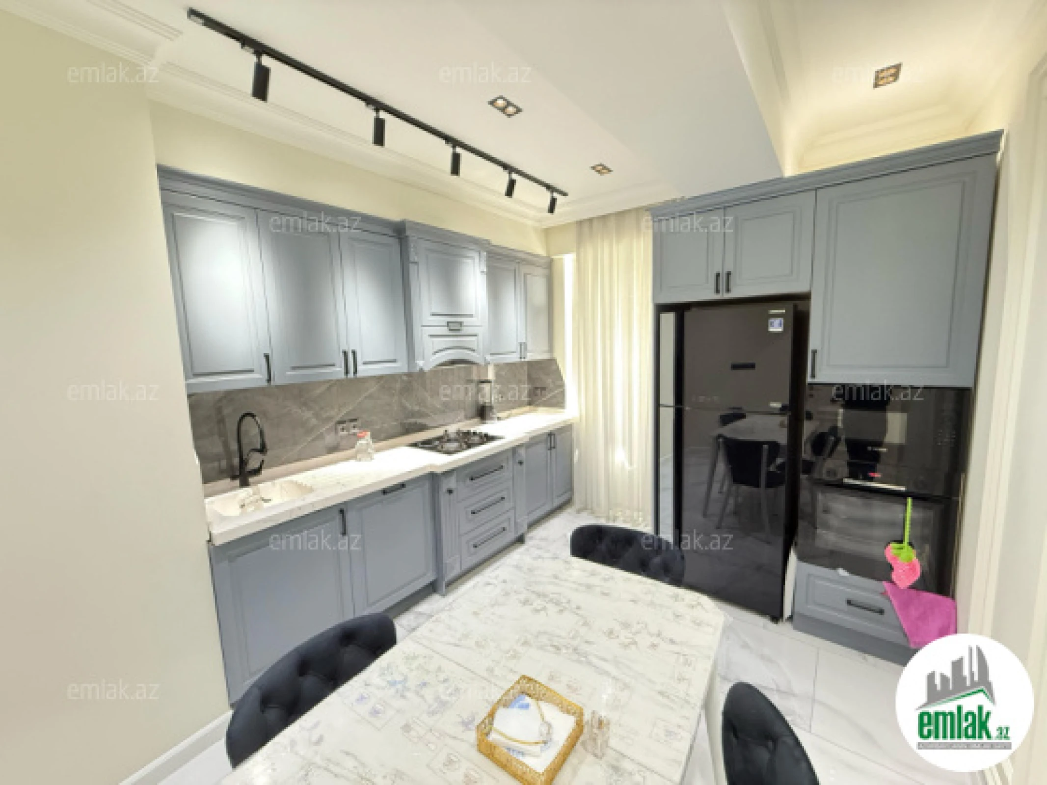 Satılır 3 otaqlı yeni tikili 136 m²