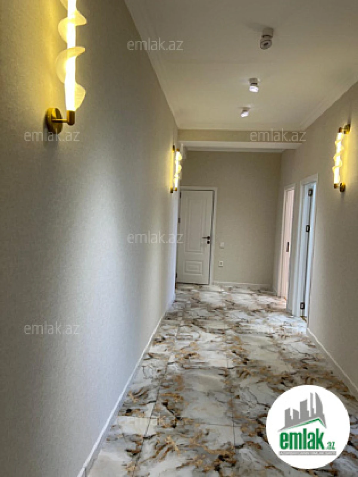 Satılır 3 otaqlı yeni tikili 102 m²