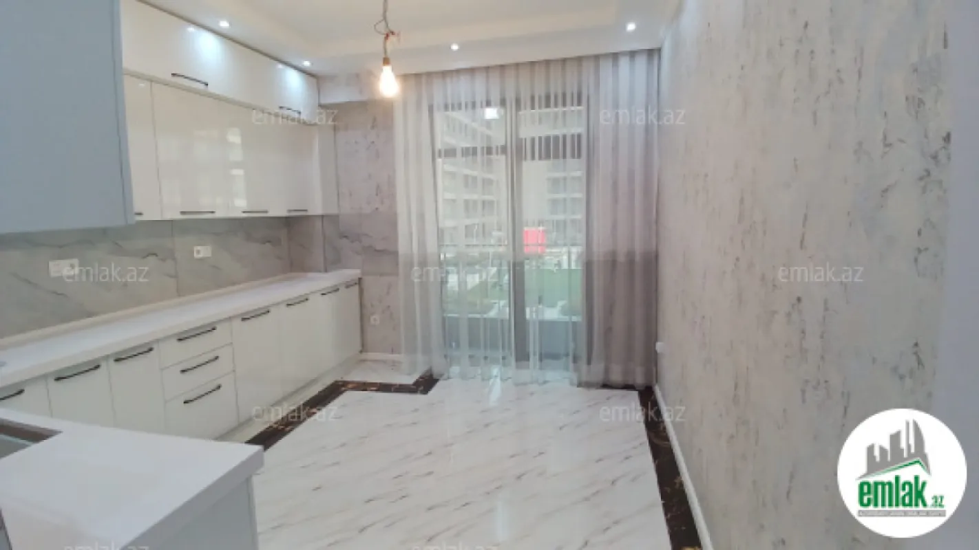 Satılır 4 otaqlı yeni tikili 178 m²