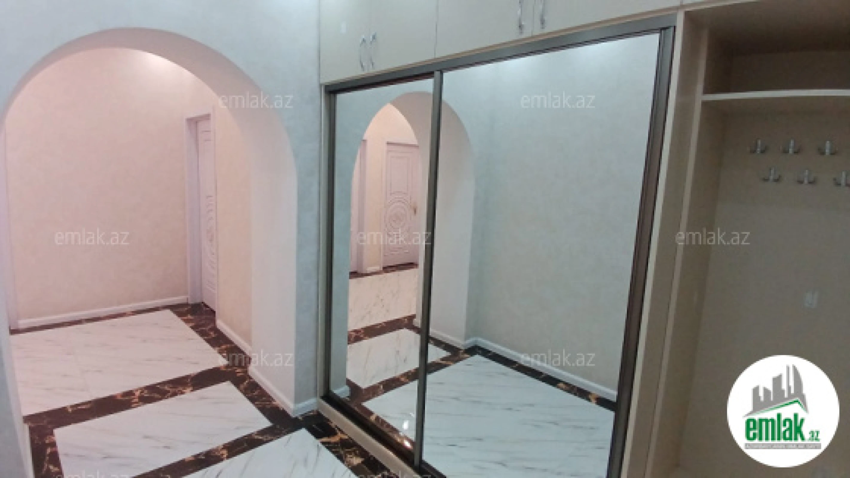 Satılır 4 otaqlı yeni tikili 178 m²