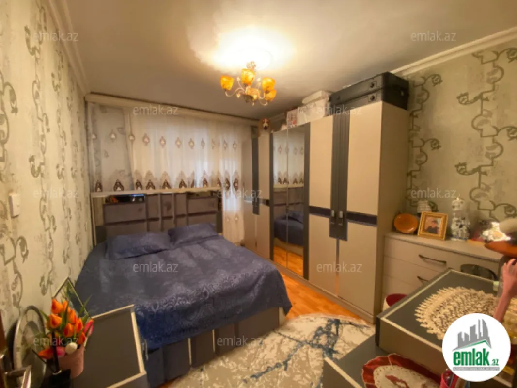Satılır 3 otaqlı köhnə tikili 80 m²