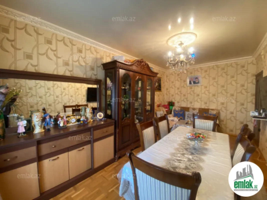 Satılır 3 otaqlı köhnə tikili 80 m²