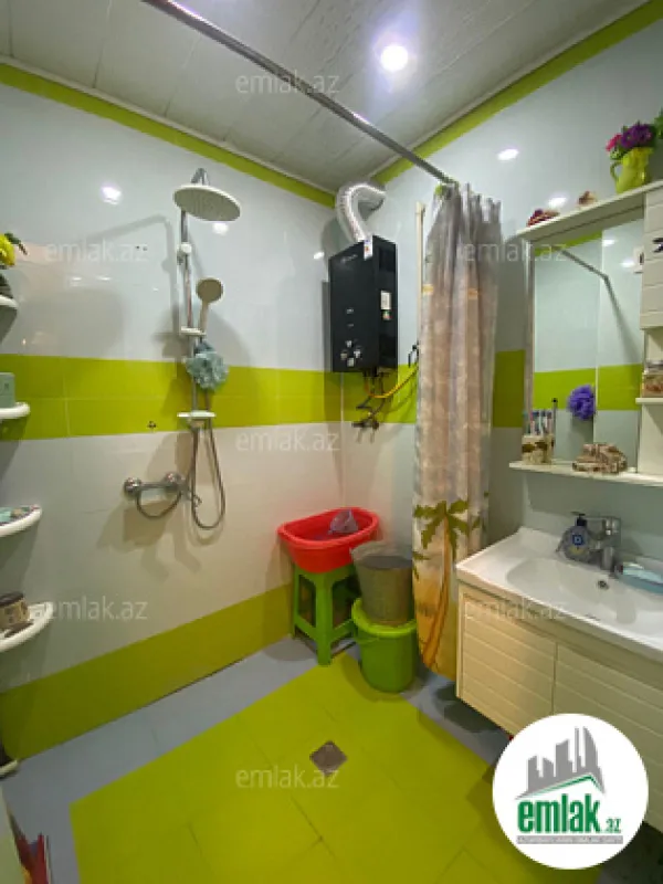 Satılır 3 otaqlı köhnə tikili 80 m²