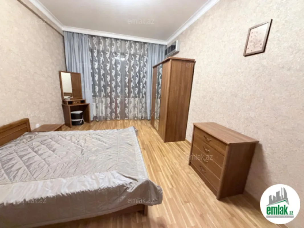 Satılır 3 otaqlı yeni tikili 135 m²