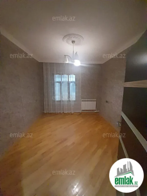 Satılır 2 otaqlı köhnə tikili 69 m²