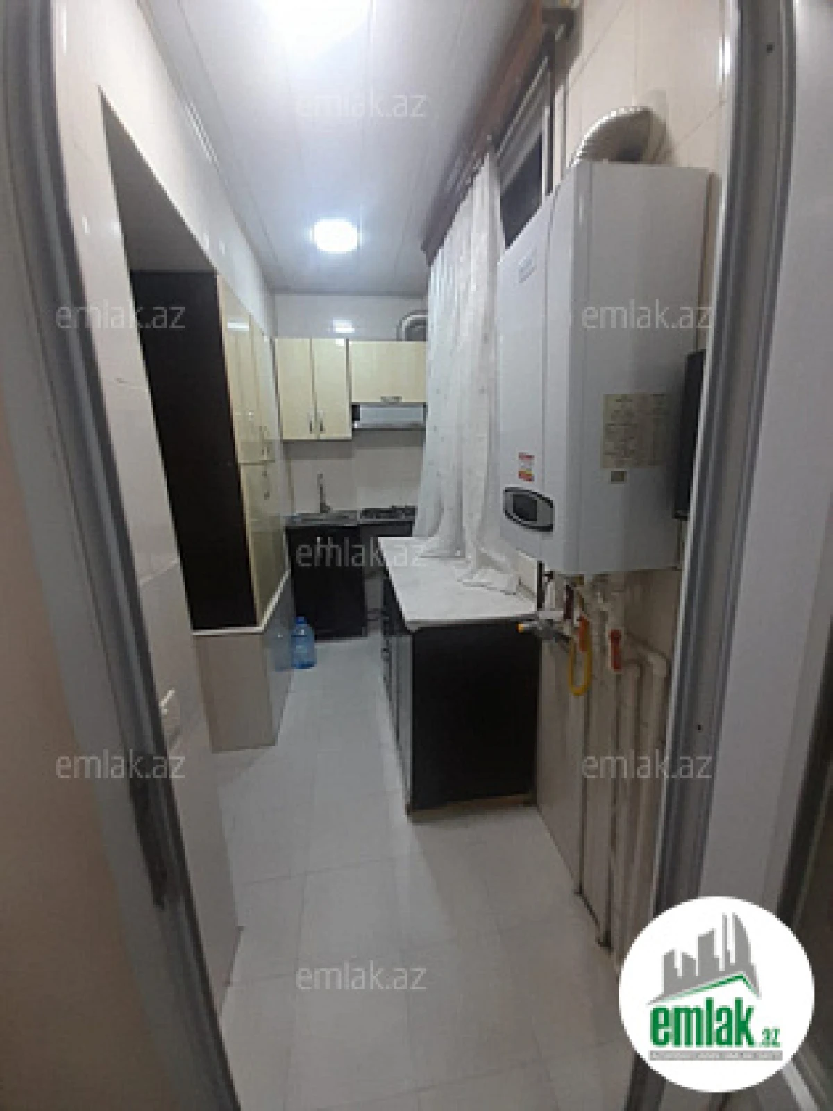Satılır 2 otaqlı köhnə tikili 69 m²