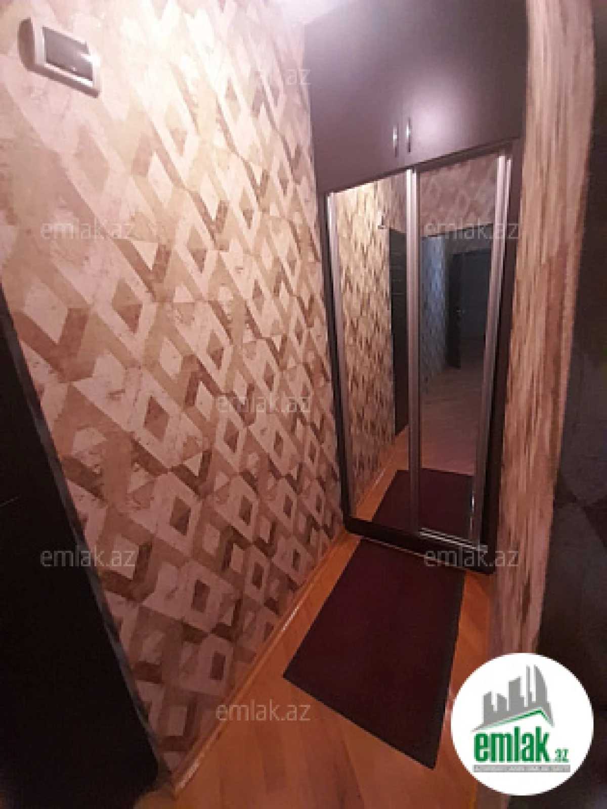 Satılır 2 otaqlı köhnə tikili 69 m²