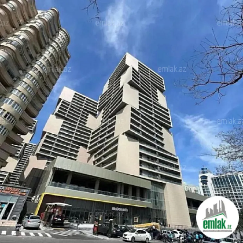 Satılır 3 otaqlı yeni tikili 110 m²