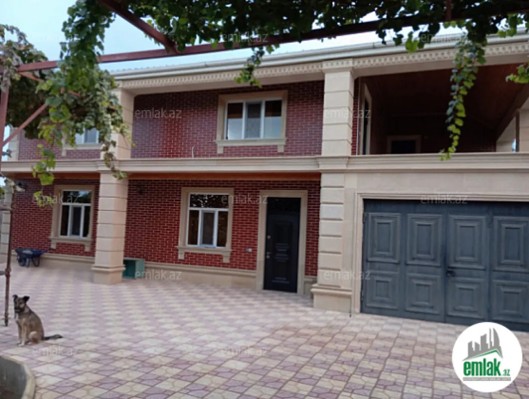 Satılır 8 otaqlı həyət evi 400 m²