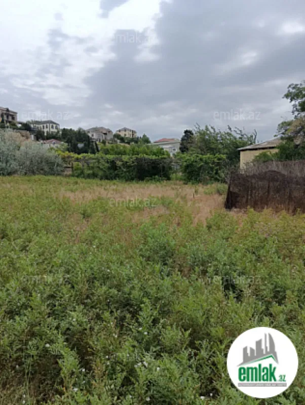 Satılır 5 otaqlı mənzil 300 m²