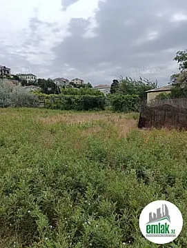 Satılır 5 otaqlı mənzil 300 m²