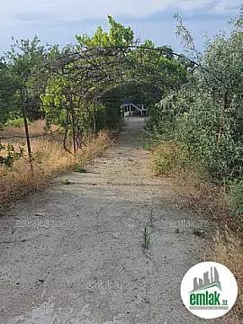 Satılır 5 otaqlı mənzil 300 m²