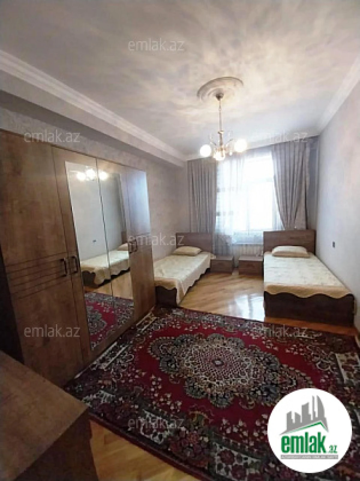 Satılır 3 otaqlı yeni tikili 130 m²