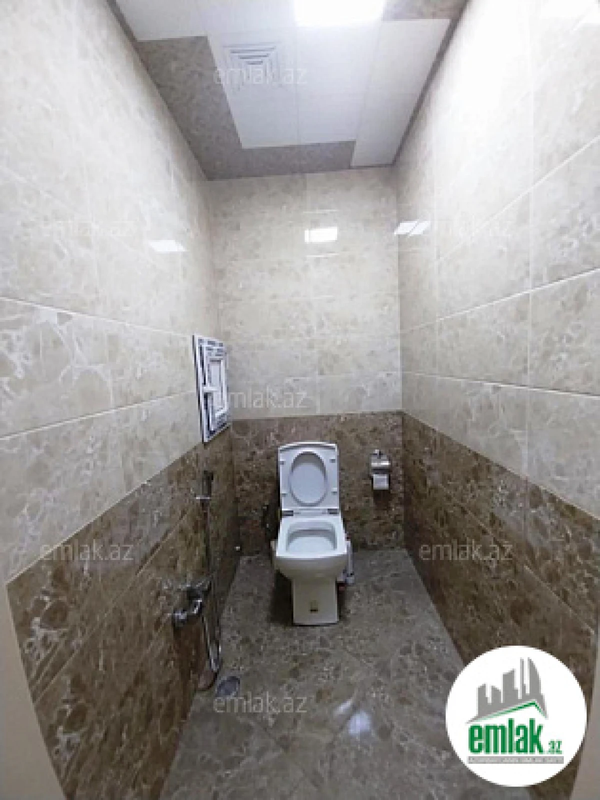 Satılır 3 otaqlı yeni tikili 130 m²