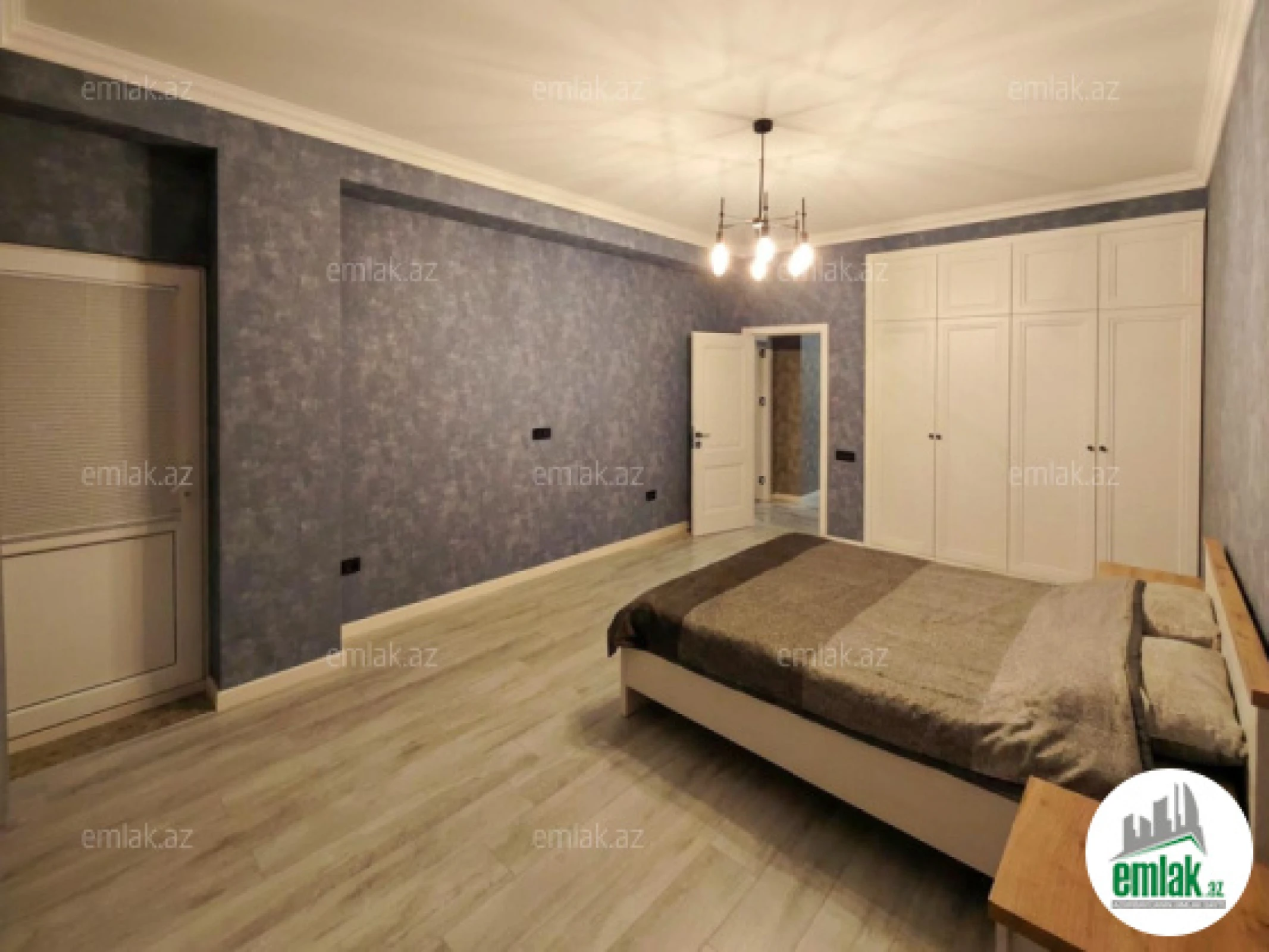 Satılır 3 otaqlı yeni tikili 150 m²