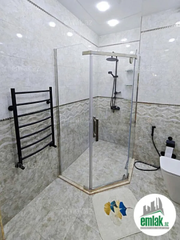 Satılır 3 otaqlı yeni tikili 150 m²