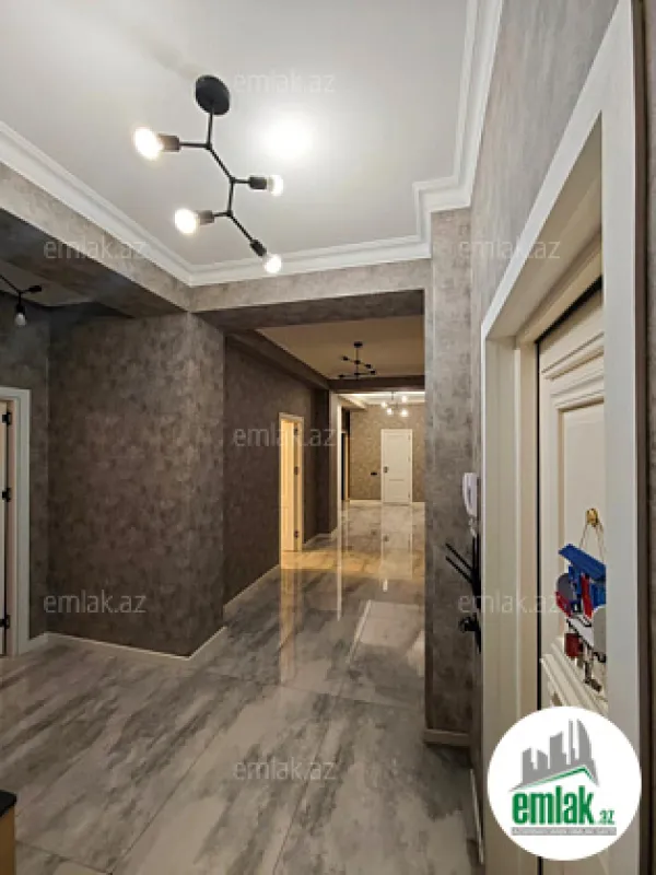Satılır 3 otaqlı yeni tikili 150 m²