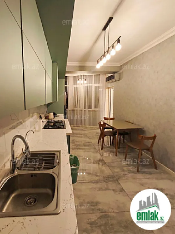 Satılır 3 otaqlı yeni tikili 150 m²